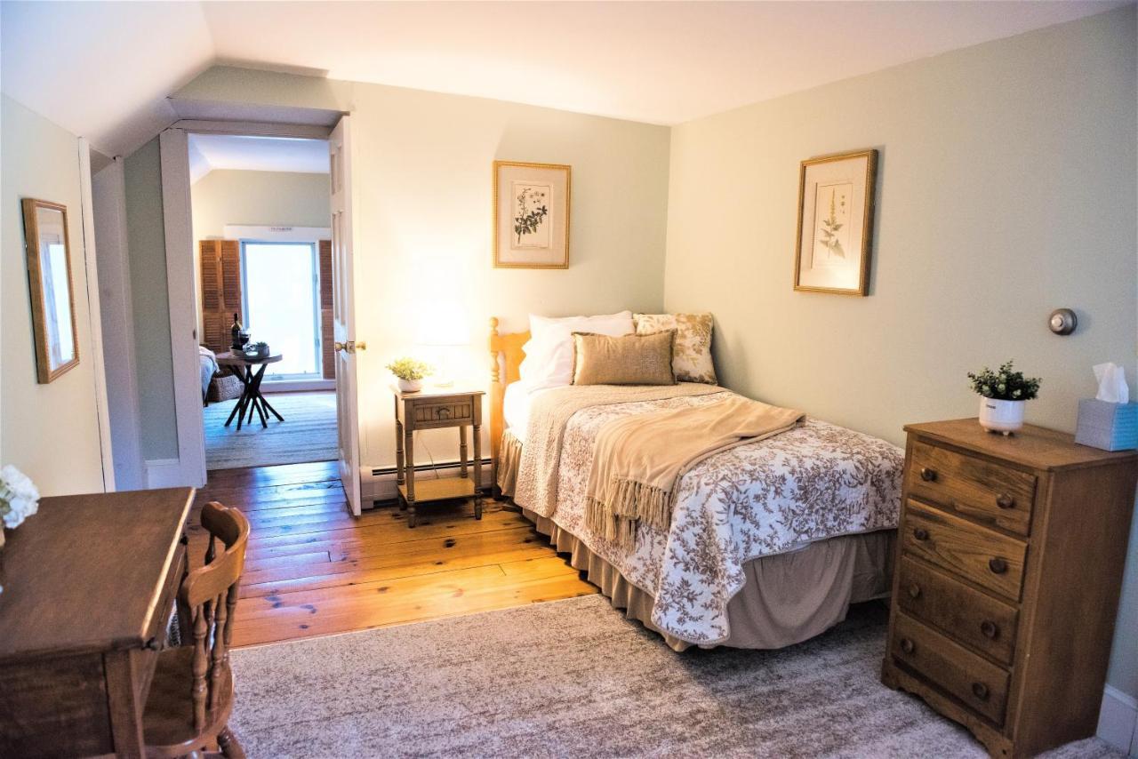 Holderness Inn On Golden Pond المظهر الخارجي الصورة